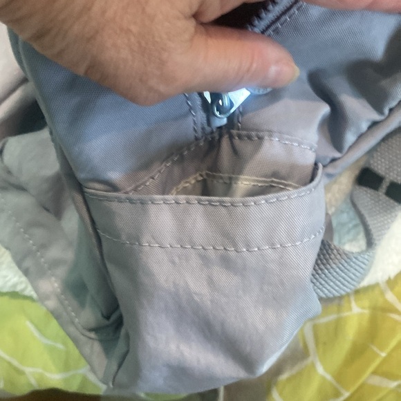 🆕🩶Kipling “Fiona” Backpack, Dove Grey (appears light Lilac)💜 - Picture 8 of 9